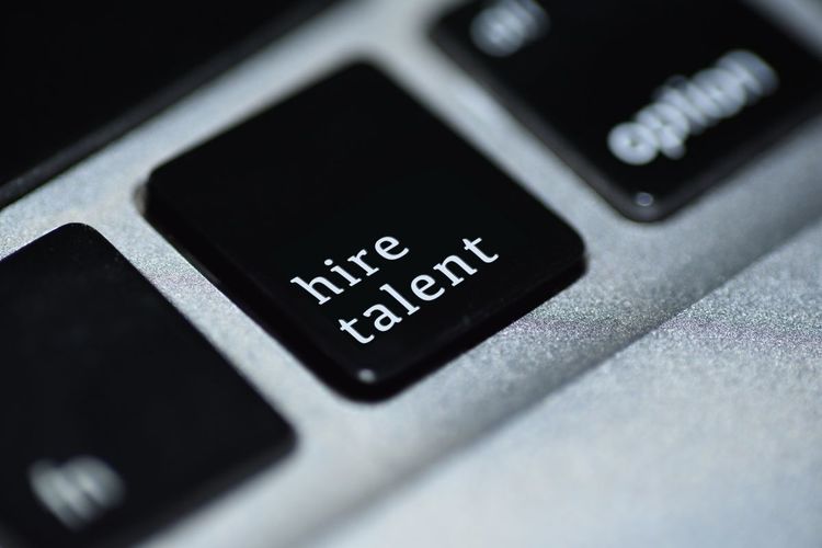 Attract Top Talent Button